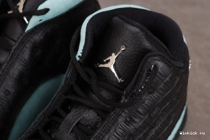 BLACK RETRO ISLAND GREEN 13 - JORDAN 1026